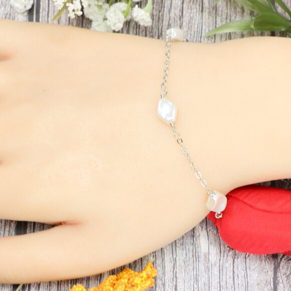 "Trendy Handmade Bracelet – A Stylish Gift for Women & Girls, MAR091773 - Picture 10 of 10